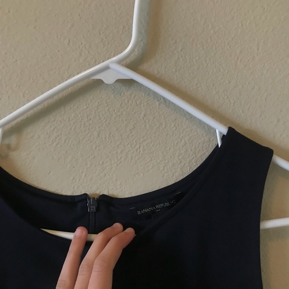 navy banana republic dress with pockets - Picture 3 of 3